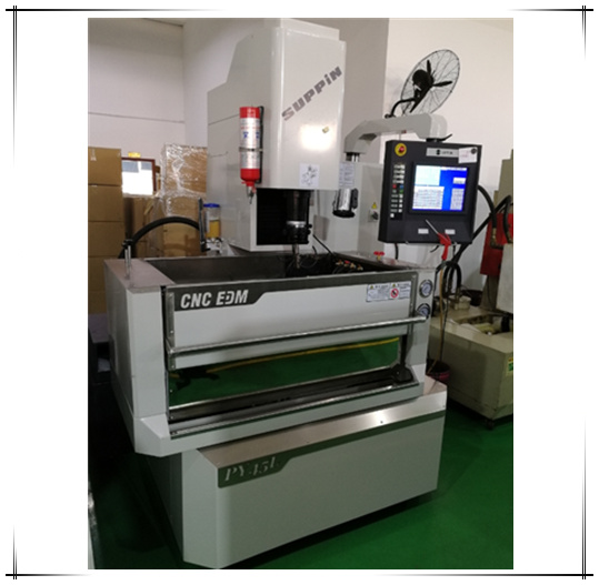 Neue Präzisions-EDM-Maschine eingetroffen
